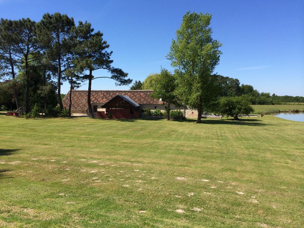 Chambre D'Hotes Le Grand Fourneau Lassay-sur-Croisne Exterior photo